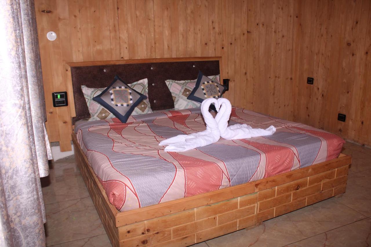 Hotel Mannat Sach Pass Tisa Екстериор снимка