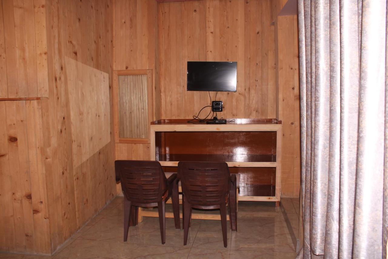 Hotel Mannat Sach Pass Tisa Екстериор снимка