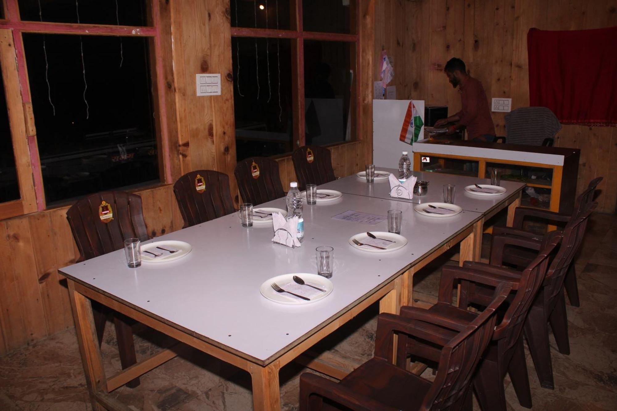 Hotel Mannat Sach Pass Tisa Екстериор снимка
